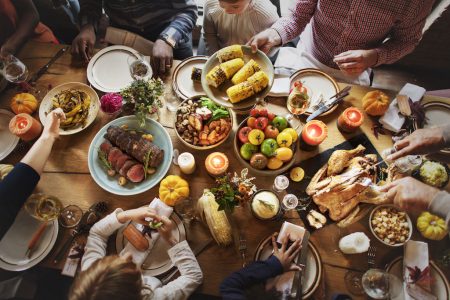 Tips for Hosting Guests This Holiday Season - credit: rawpixel 123rf com
