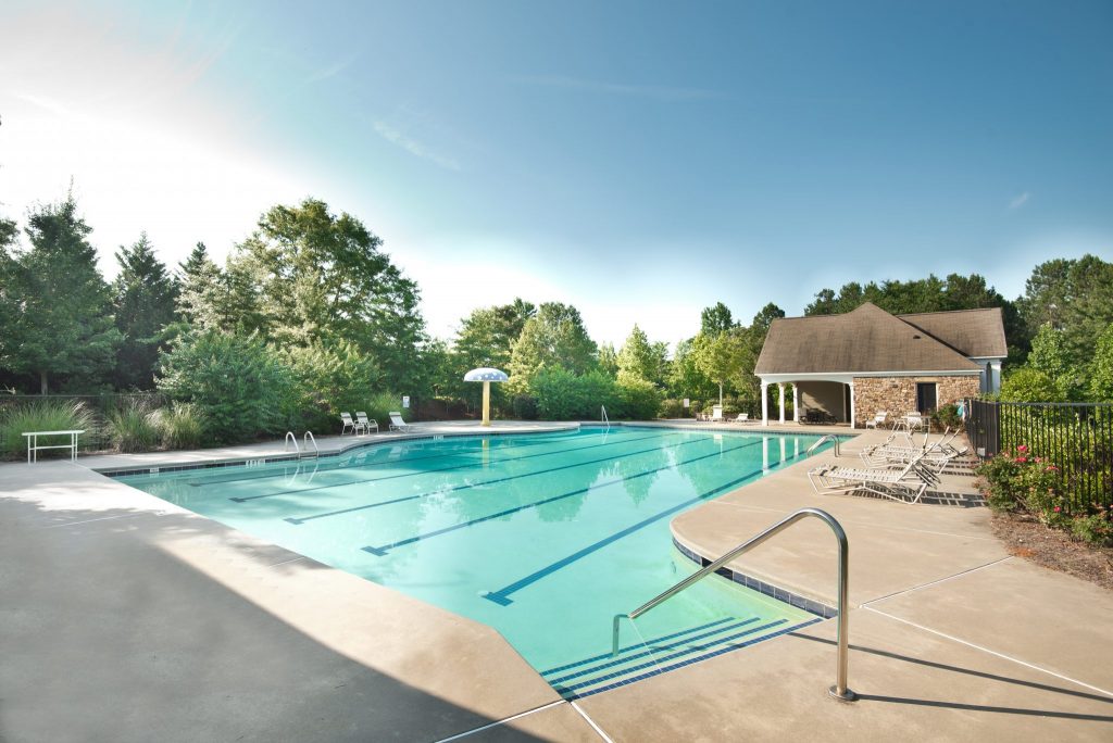 The pool at Ozora Lake