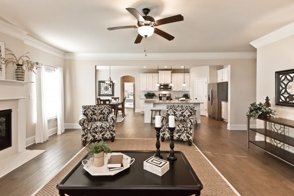 An open concept living room in Ozora Lake