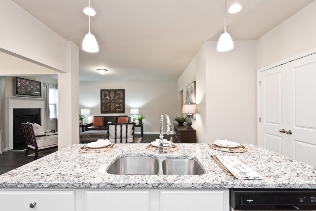 Move-In Ready Townhome - Kitchen