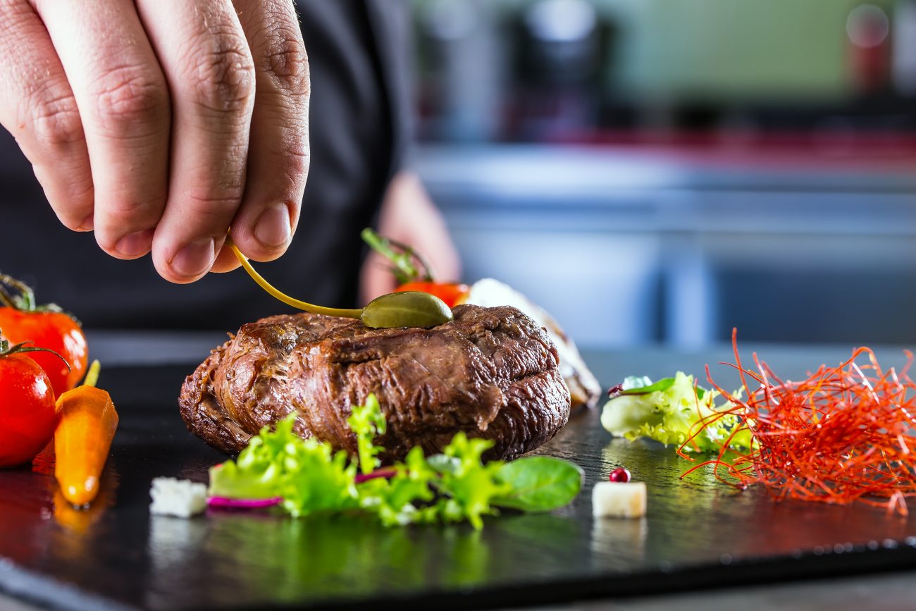 fine dining steak preparation in marietta Marian Vejcik © 123rf