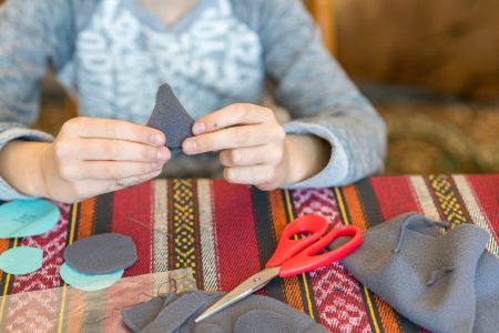 Crafting at home is one of the things you can do in winter in Douglasville! jollier © 123rf