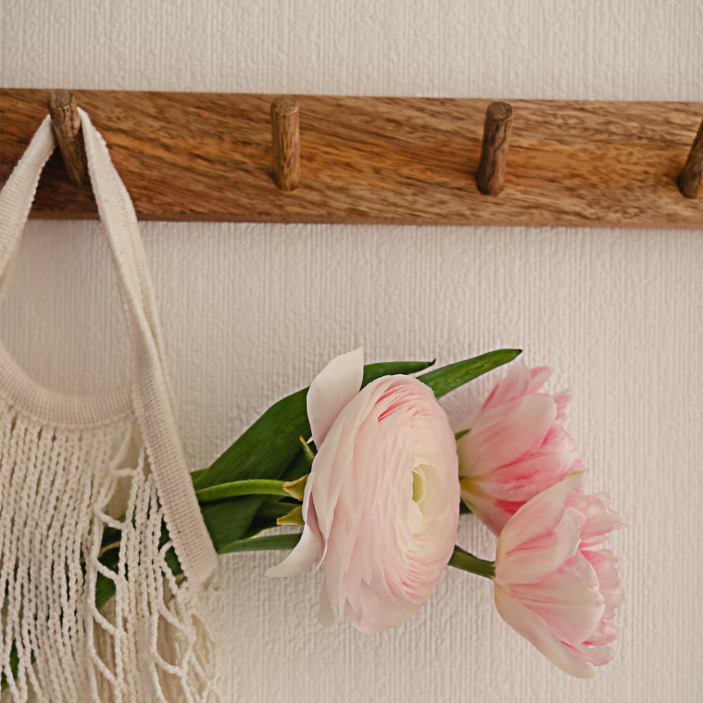 Beautiful Flowers in a Walk in Organized Pantry Kudzina© Shutterstock