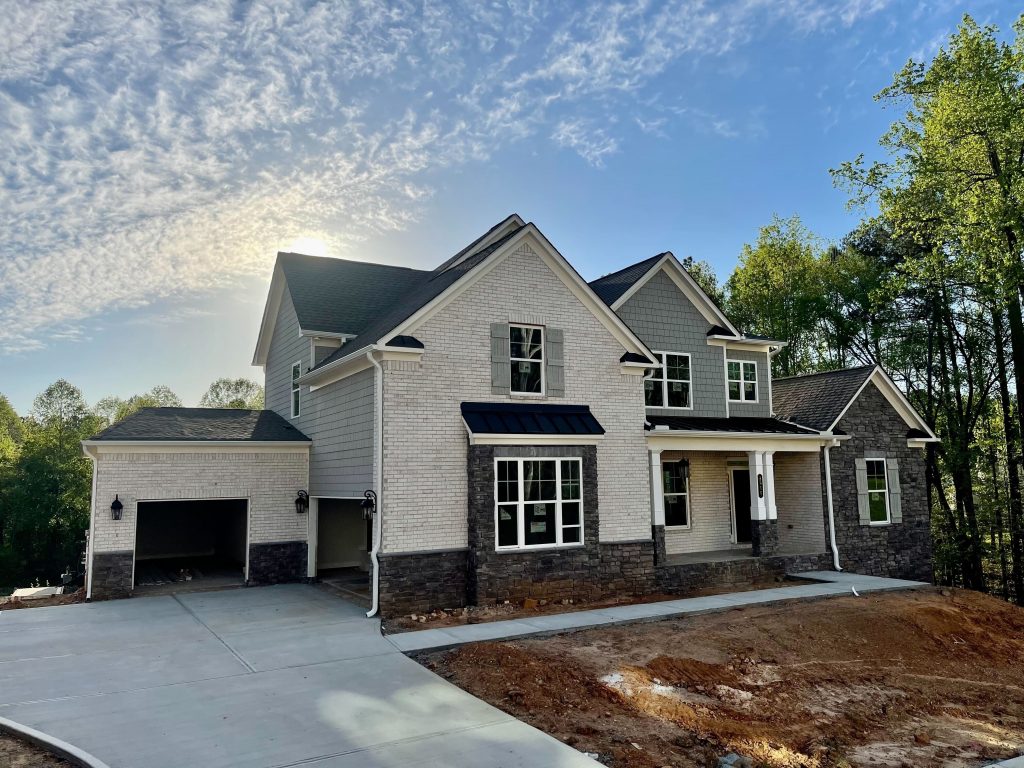 A Gunnerson Pointe homes on a basement in Kennesaw