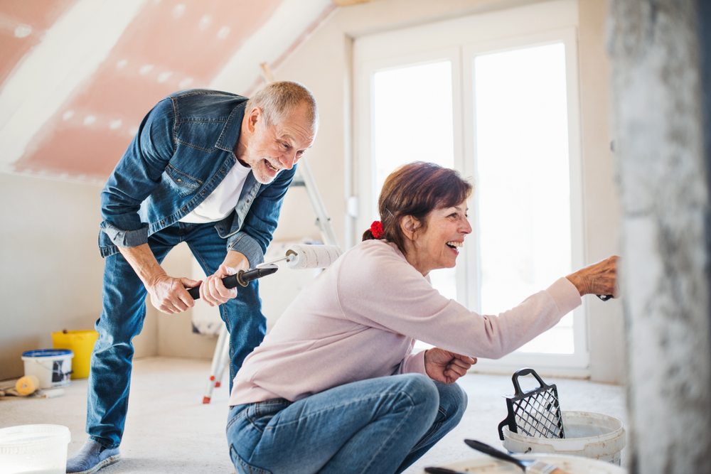 Elderly couple renovating home ©Ground Picture