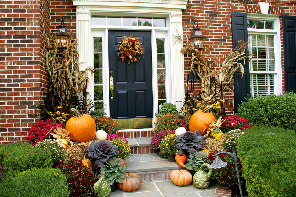 Fall entryway decor ©Theresa Martinez