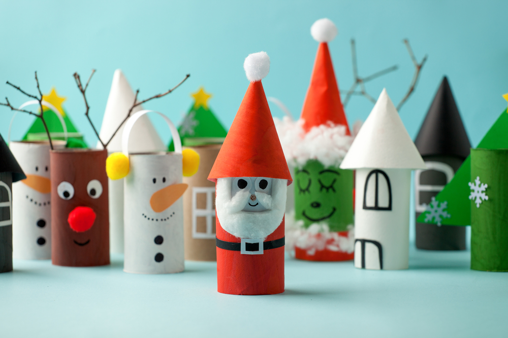 DIY Holiday Decorations for Kids©Katerina Morozova