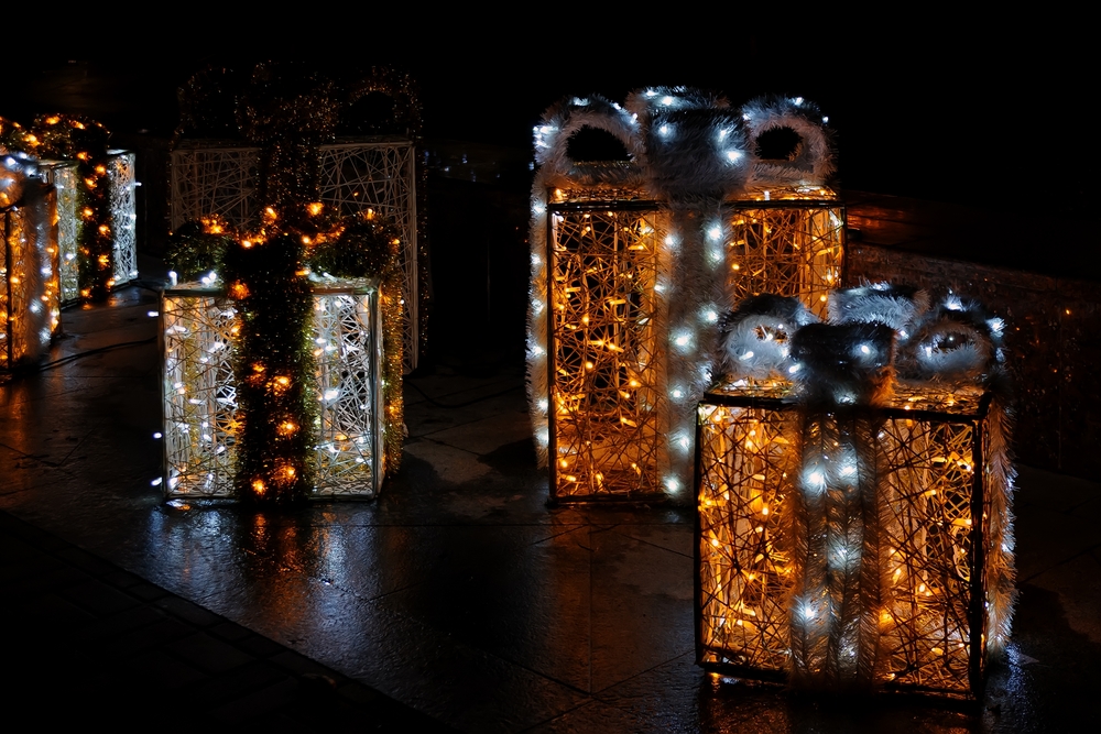 LED-lighted Christmas Decor Boxes ©Havoc